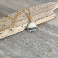 Load image into Gallery viewer, Amethyst druzy pendant necklace with gold stainless steel textured chain