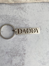 Load image into Gallery viewer, Best dad ever keychain - Grandpa, Father, Papa, Dad or Daddy engraved stainless steel keyring