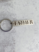 Load image into Gallery viewer, Best dad ever keychain - Grandpa, Father, Papa, Dad or Daddy engraved stainless steel keyring