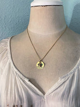 Load image into Gallery viewer, Personalized engraved Grandma necklace, stainless steel gold rose gold with Swarovski crystal birthstones custom any name - gift for mom