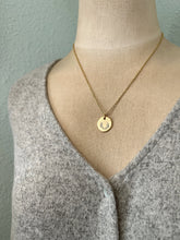 Load image into Gallery viewer, Deer Antler Necklace, Buck Necklace , Outdoor girl jewelry, Hunter necklace, boho jewelry