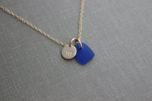 Load image into Gallery viewer, Cobalt blue genuine sea glass and 14k gold filled initial charm and chain, Beach Jewelry, Personalized Monogram necklace - Deep ocean blue