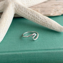 Load image into Gallery viewer, Sterling silver ocean wave ring
