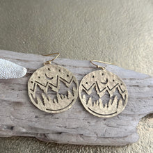 Load image into Gallery viewer, Mountain Silhouette dangle earrings in brass
