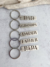 Load image into Gallery viewer, Best dad ever keychain - Grandpa, Father, Papa, Dad or Daddy engraved stainless steel keyring
