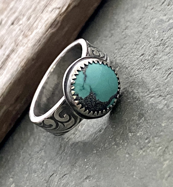 Turquoise Ring - Sterling silver with Floral Scroll band - US Size 6.5
